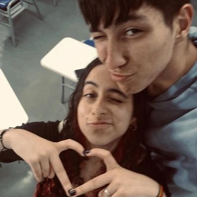 _analuhxs's profile picture. Alguém viu o coelho branco? 👀