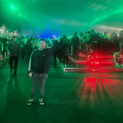 Padriac_AV's profile picture. Up The Villa