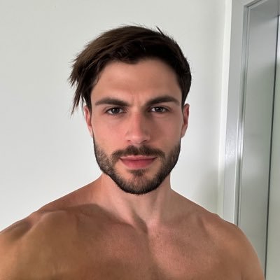 guillechoax_'s profile picture. From Spain 🇪🇸 | 📍Dubai