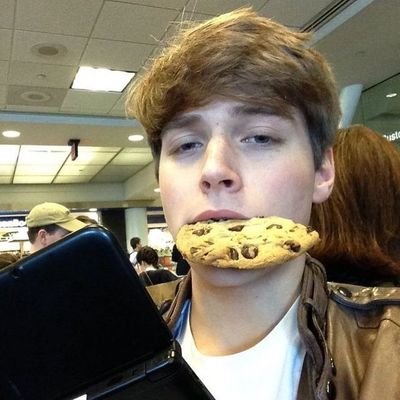 hllwyx's profile picture. fix your fucking self, kiss my ass for that