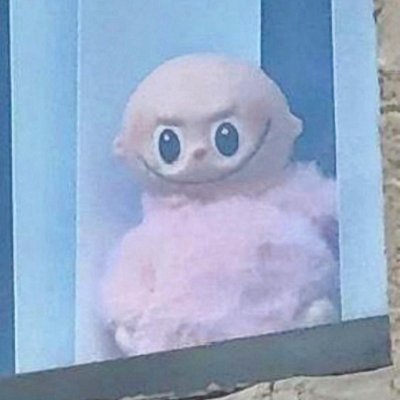 Moth551465's profile picture. 