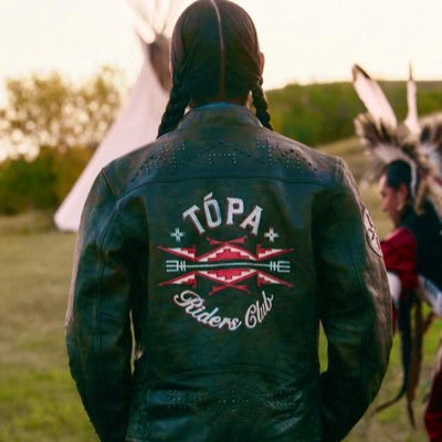 mdlyma's profile picture. Un cretino è un cretino. Due cretini sono due cretini. Diecimila cretini sono un partito politico. 🖤FRANZ KAFKA💟