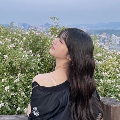 kwetiyouww's profile picture. 4 sehat 5 sampoerna splash tropical. unlabeled