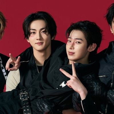 pocketzzsn's profile picture. fan acc for #트와이스 #방탄소년단 
#엔하이픈 #세븐틴 | saw svt³ | twice² | iu | enhypen⁵ | hobi² ~~ shipping : wed & fri