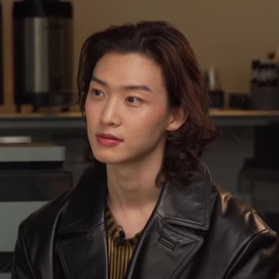 chrisofseoul's profile picture. Oh simple thing, where have you gone?