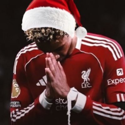 yigitcobain's profile picture. Kendini Kendall Roy sanıyor | Diogo Jota 🫶🏼 @yigitdijk