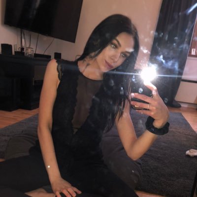 mide20009's profile picture. 💕💋