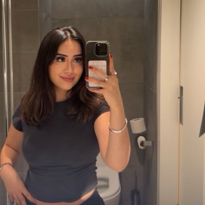 chloentayga's profile picture. ROH ROH