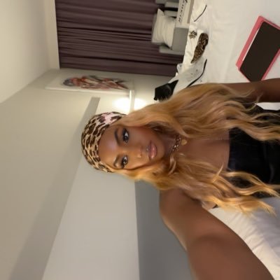 aishaaisthisyou's profile picture. Just a girl from Madrid viviendo en el UK. 🤍 #RealMadridDNA #Knicks🏀