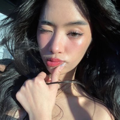 thnkngbout's profile picture. ⠀ 𝘐’𝘮 𝘢 𝘥𝘳𝘦𝘢𝘮𝘦𝘳 𝘸𝘪𝘵𝘩 ⠀ ⠀ ⠀ ⠀ ⠀ ⠀ ⠀ ⠀ ⠀ ⠀ ⠀ ⠀ ⠀ ⠀ ⠀ ⠀ ⠀ ⠀ ⠀⠀ 𝘮𝘦𝘮𝘰𝘳𝘪𝘦𝘴 𝘰𝘧 𝘴𝘵𝘢𝘳𝘴. ⠀⠀  ⠀ ⠀ ⠀ ⠀ ⠀ ⠀