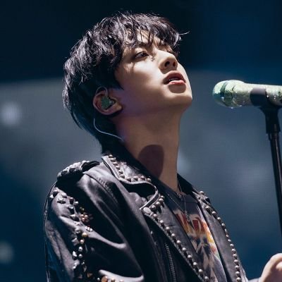 jin12040000's profile picture. 