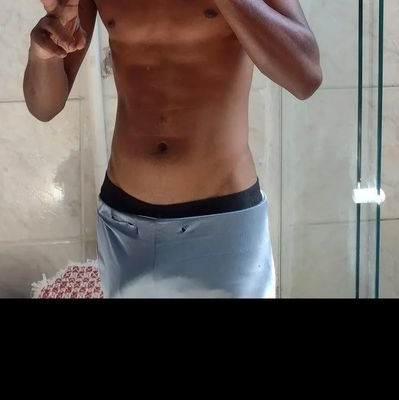 JooVict70331169's profile picture. só sei que esse aplicativo é uma loucura mas vamos que vamos 😋 e vem que tem 🍆