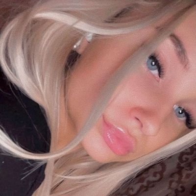 Aino7_'s profile picture. 🇫🇮  #gohabsgo Real Madrid CF X 15🏆