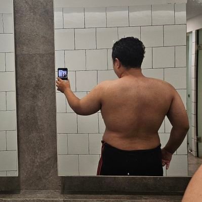 susukucingmurni's profile picture. suka hape suka gym dan suka kamu 😁