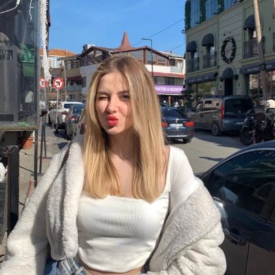 Estrellarose72's profile picture. Analog at birth, digital by design.
Cultivating a life of refinement, one moment at a time