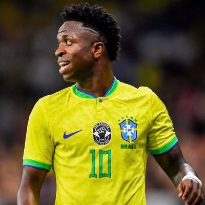 Big_Mz064's profile picture. HALA MADRID🎖️🤍 | CR7 🐐| Modric🐐❤️