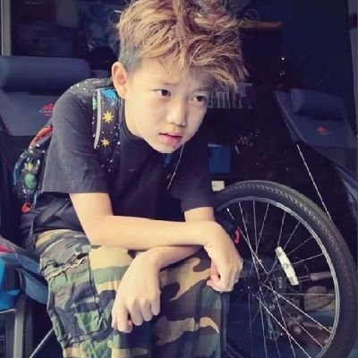 ewxgt31477944's profile picture. 