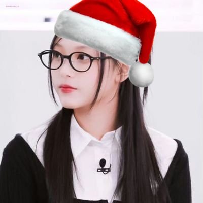 Frvmentarii's profile picture. Haerin's top guy. 1 Cor 13.