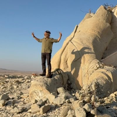 Barry_A82's profile picture. باري اسمي ويعني صانع السهام حرية-عدالة-مساواة Syrian activist, seeking for freedom, justice, and equality