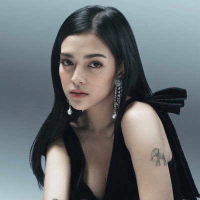 daniellakaela's profile picture. Mikbrent enjoyer 💜 Duo4lyf   ❤️💚