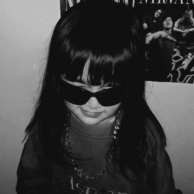 tianoszn's profile picture. chat GPT asks me for help 🎓 || I sell sneakers  || reliable