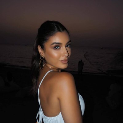 Parisaui1a's profile picture. Parisa