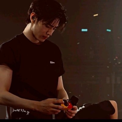 hoonnotreal's profile picture. 