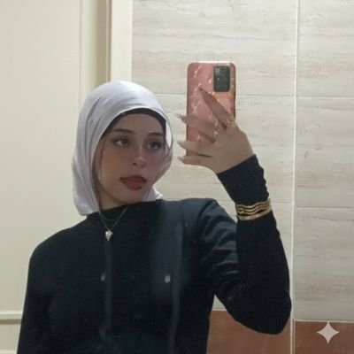 Mariam_kedr's profile picture. بحاول