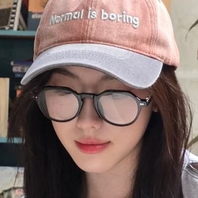 NineStryz's profile picture. • 4EVE 🦋 •