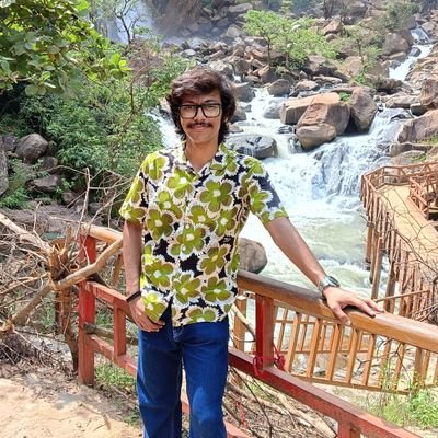 weirdfounder's profile picture. founder https://t.co/VKVb42Zt55