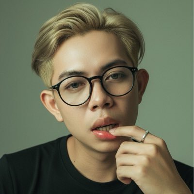 Chhinfnn0's profile picture. 