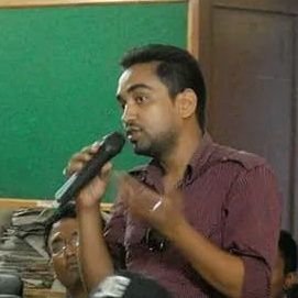 Biswasdwivedi's profile picture. लेखक कम देखक ज्यादा 🙈🙉🙊
कुल एज कुकुंबर