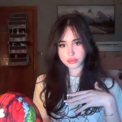 meoww739's profile picture. med student and sum41 super fan