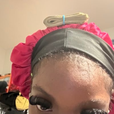 msnarcississtt's profile picture. idk