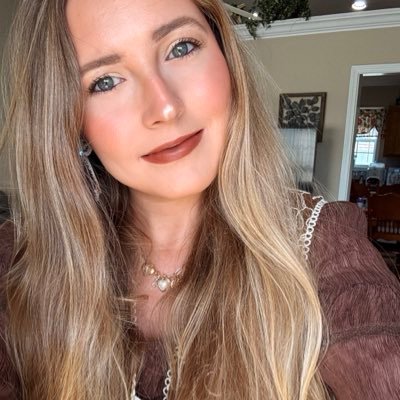 swiftie_kayla13's profile picture. Swiftie since 2006. 🫶🏻✨Eras Tour: Cincinnati n1.