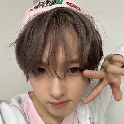 leehtsn_'s profile picture. #이한