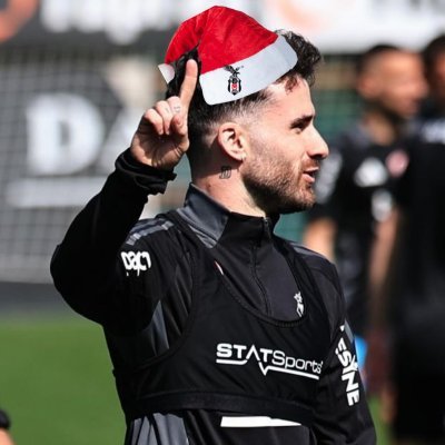 safarovh019's profile picture. Parody Account |
''Beşiktaşı Seviyorum Beşiktaşlıları değil''