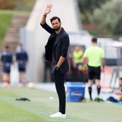 aarbeloa17's profile picture. No retreat. No surrender.