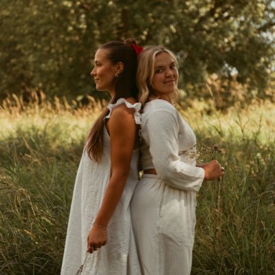 Tallowtwins's profile picture. Twin Sisters Reviving Ancestral Wisdom | Tallow Skincare | Radical Birth Keeper | Traditional Holistic Wellness | Professional Silly Goose🕯️🍯🥩🌙🪺🌞