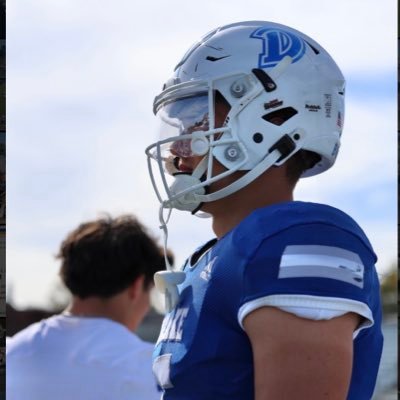 thomasdubzz's profile picture. DB @DrakeBulldogsFB