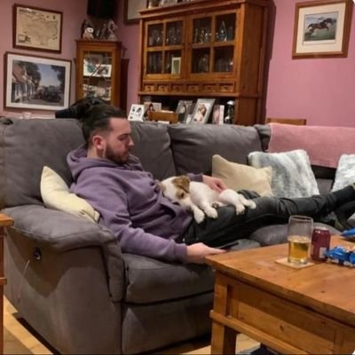 BigBadBraz's profile picture. Charlton is my religion & the Valley is my Church 🔴⚪🗡️ I vlog #cafc games. My channel is: https://t.co/hZON8bjr7c
on the road to 27,111 subscribers