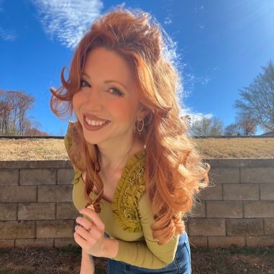 Natalie Smith 💚👩🏻‍🦰🦋 Profile