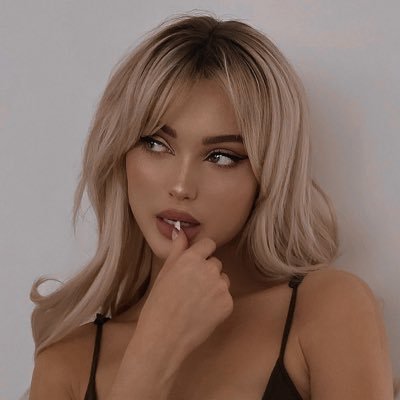 zoyxsfxst's profile picture. ⠀⠀⠀ ⠀⠀𝐭𝐡𝐞 𝐚𝐫𝐭 𝐨𝐟 𝐰𝐚𝐫 ❕⠀ 𝟐𝟓