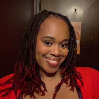 si_lashae's profile picture. dissertating on Black women’s care work in Minneapolis🌻✍🏽 | check out  my diss writing playlist below⬇️