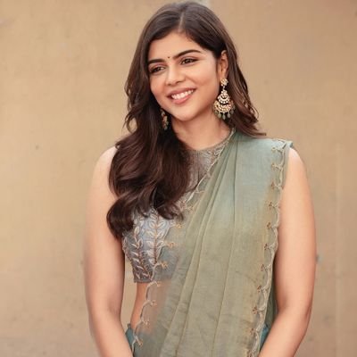 AadhyaAadh11's profile picture. Just living my best life || Music is my happy place 🎵|| Making memories with my favorite humans. 📸

✨🤍🥳