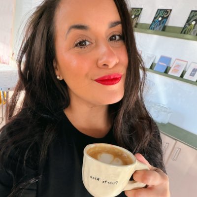 Linda_04's profile picture. 📍787 🇵🇷 café, playa y Real Madrid. 🤍