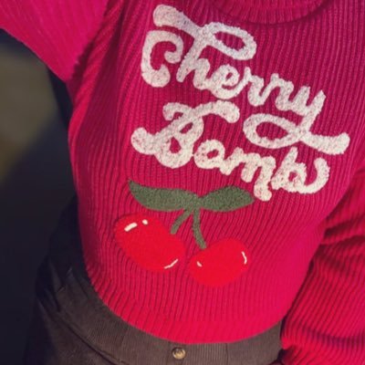 dark_cherryred's profile picture. 🍒Lingerie Aficionado 🍒 Princess  🍒 High Maintenance 🍒Best Kind of Woman🍒 NO DMs🍒 Emotional Support 🥔to @ilovemywand2