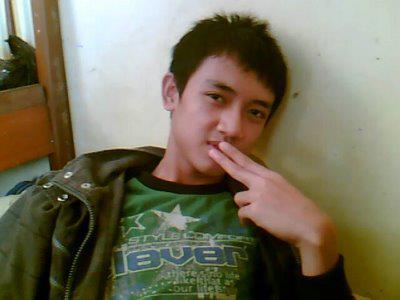 q org nya asyik,,
setia,penyanyang & gk mau d saket'i ingin sllu di sayangi