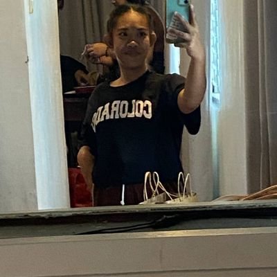 NicoleSelorio31's profile picture. 