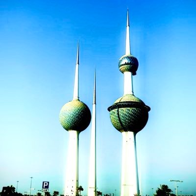 AliAlShammrei's profile picture. تكنلوجيا المعلومات 🖥️ محب لكرة القدم ولاعب سابق ومطلع على اخر الإخبار الرياضية والمحلية اطمح الي الافضل … الحقيقة تؤلم من تعود على الأوهام